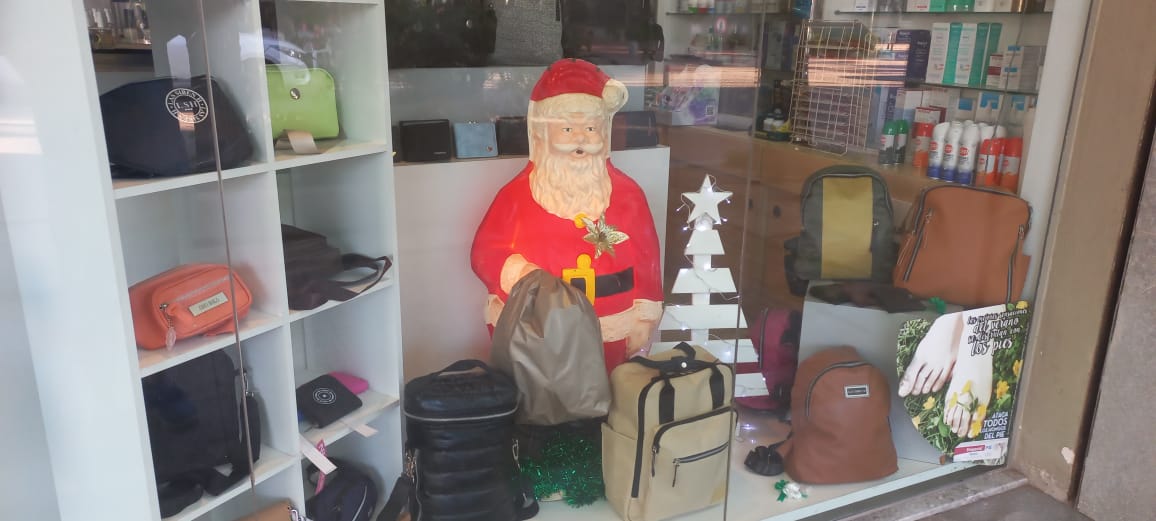 Las farmacias de turno en Funes por si ganó la ansiedad y picaste vitel toné y ensalada del fruta al unísono